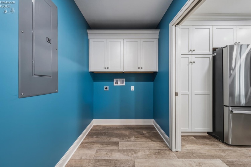 2124 Roselawn Drive, Fremont, 43420, 3 Bedroom Bedrooms, ,3 BathroomBathrooms,Residential,For Sale,Roselawn,20263794