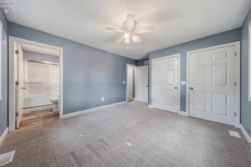 2124 Roselawn Drive, Fremont, 43420, 3 Bedroom Bedrooms, ,3 BathroomBathrooms,Residential,For Sale,Roselawn,20263794