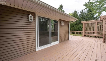 2124 Roselawn Drive, Fremont, 43420, 3 Bedroom Bedrooms, ,3 BathroomBathrooms,Residential,For Sale,Roselawn,20263794