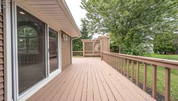 2124 Roselawn Drive, Fremont, 43420, 3 Bedroom Bedrooms, ,3 BathroomBathrooms,Residential,For Sale,Roselawn,20263794