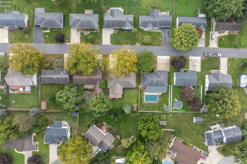 2124 Roselawn Drive, Fremont, 43420, 3 Bedroom Bedrooms, ,3 BathroomBathrooms,Residential,For Sale,Roselawn,20263794