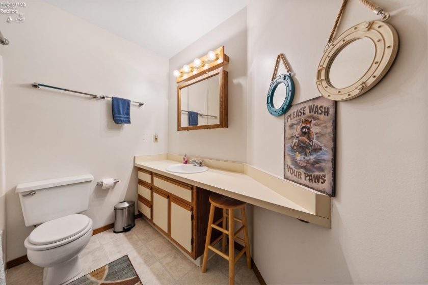 328 Clinton Reef Drive, Port Clinton, 43452, 2 Bedroom Bedrooms, ,2 BathroomBathrooms,Residential,For Sale,Clinton Reef,20263968