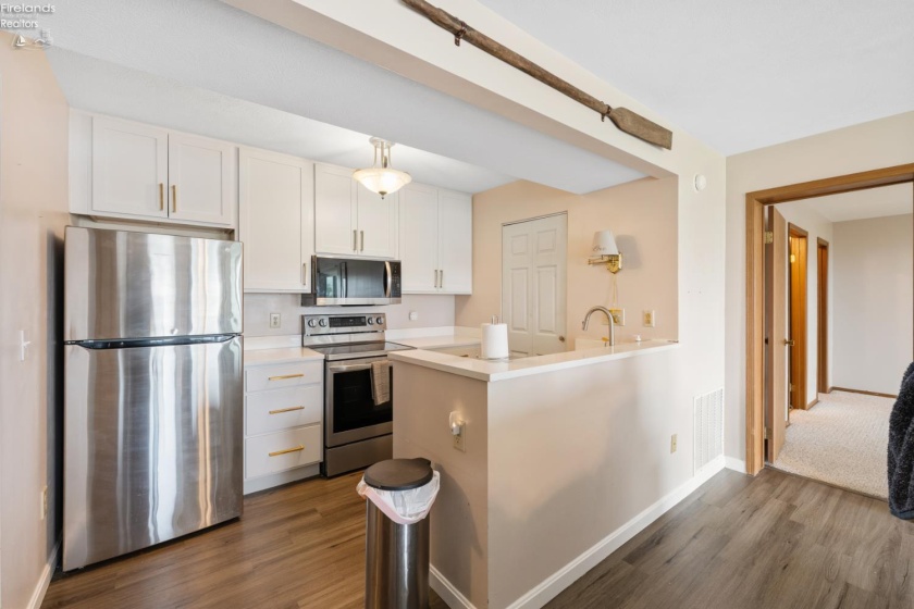 328 Clinton Reef Drive, Port Clinton, 43452, 2 Bedroom Bedrooms, ,2 BathroomBathrooms,Residential,For Sale,Clinton Reef,20263968