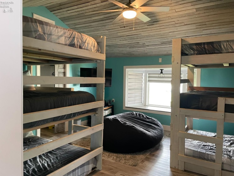 1871 Locust Street, Port Clinton, 43452, 3 Bedroom Bedrooms, ,2 BathroomBathrooms,Residential,For Sale,Locust,20264028