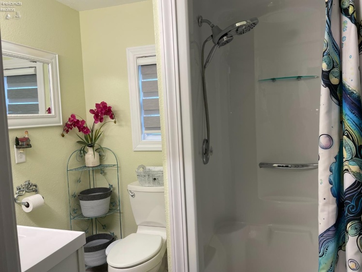 1871 Locust Street, Port Clinton, 43452, 3 Bedroom Bedrooms, ,2 BathroomBathrooms,Residential,For Sale,Locust,20264028