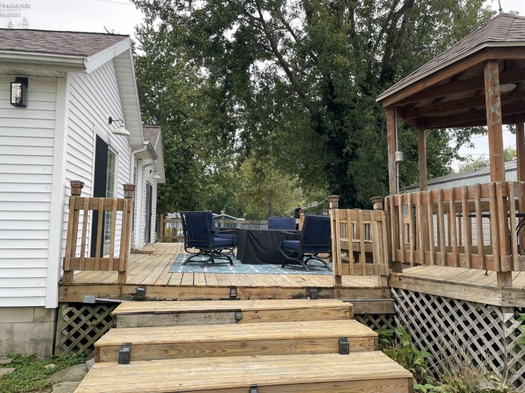 1871 Locust Street, Port Clinton, 43452, 3 Bedroom Bedrooms, ,2 BathroomBathrooms,Residential,For Sale,Locust,20264028