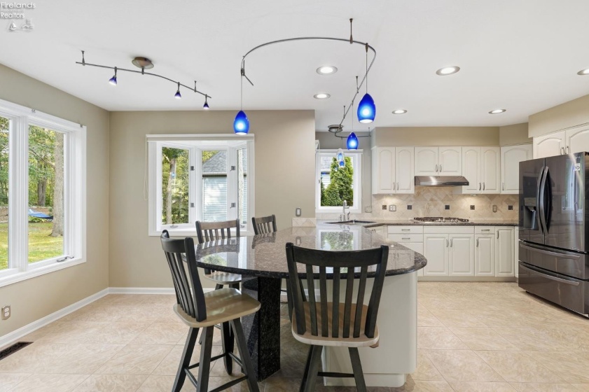4165 Laurel Ridge Drive, Port Clinton, 43452, 4 Bedroom Bedrooms, ,3 BathroomBathrooms,Residential,For Sale,Laurel Ridge,20264037