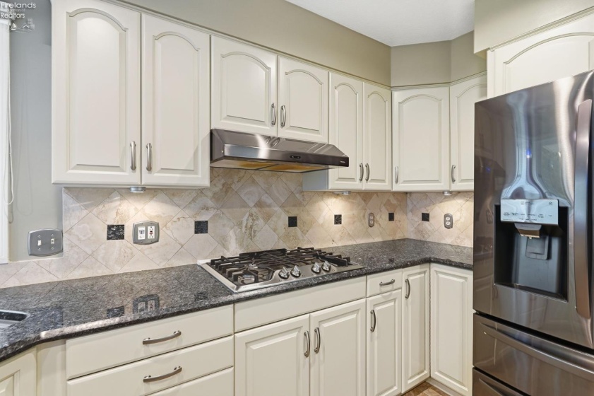 4165 Laurel Ridge Drive, Port Clinton, 43452, 4 Bedroom Bedrooms, ,3 BathroomBathrooms,Residential,For Sale,Laurel Ridge,20264037