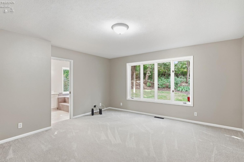 4165 Laurel Ridge Drive, Port Clinton, 43452, 4 Bedroom Bedrooms, ,3 BathroomBathrooms,Residential,For Sale,Laurel Ridge,20264037