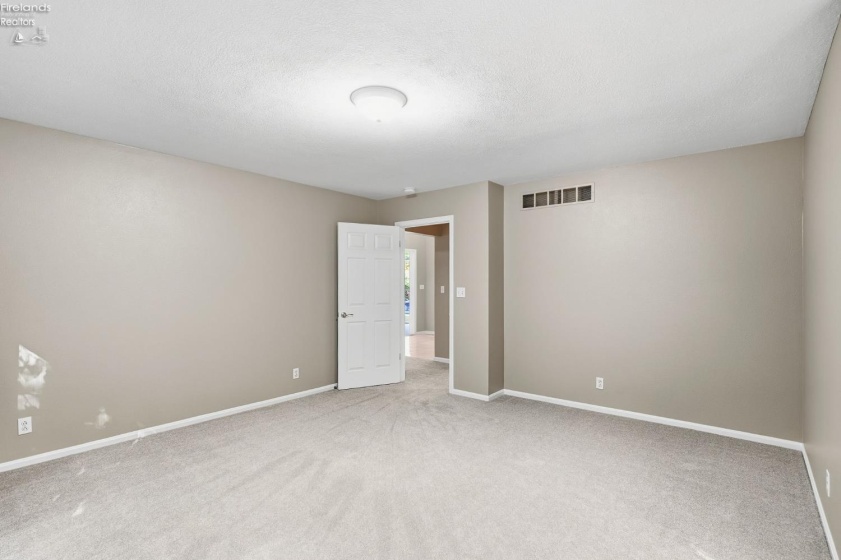 4165 Laurel Ridge Drive, Port Clinton, 43452, 4 Bedroom Bedrooms, ,3 BathroomBathrooms,Residential,For Sale,Laurel Ridge,20264037