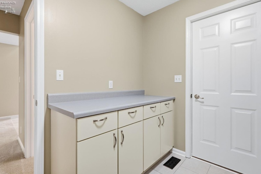 4165 Laurel Ridge Drive, Port Clinton, 43452, 4 Bedroom Bedrooms, ,3 BathroomBathrooms,Residential,For Sale,Laurel Ridge,20264037