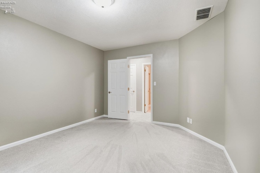 4165 Laurel Ridge Drive, Port Clinton, 43452, 4 Bedroom Bedrooms, ,3 BathroomBathrooms,Residential,For Sale,Laurel Ridge,20264037