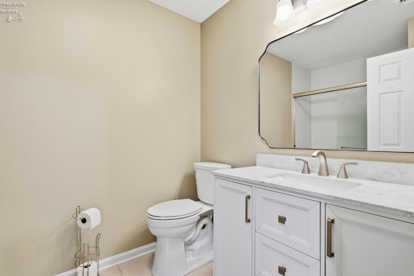 4165 Laurel Ridge Drive, Port Clinton, 43452, 4 Bedroom Bedrooms, ,3 BathroomBathrooms,Residential,For Sale,Laurel Ridge,20264037
