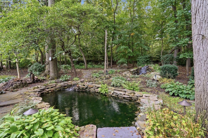 4165 Laurel Ridge Drive, Port Clinton, 43452, 4 Bedroom Bedrooms, ,3 BathroomBathrooms,Residential,For Sale,Laurel Ridge,20264037
