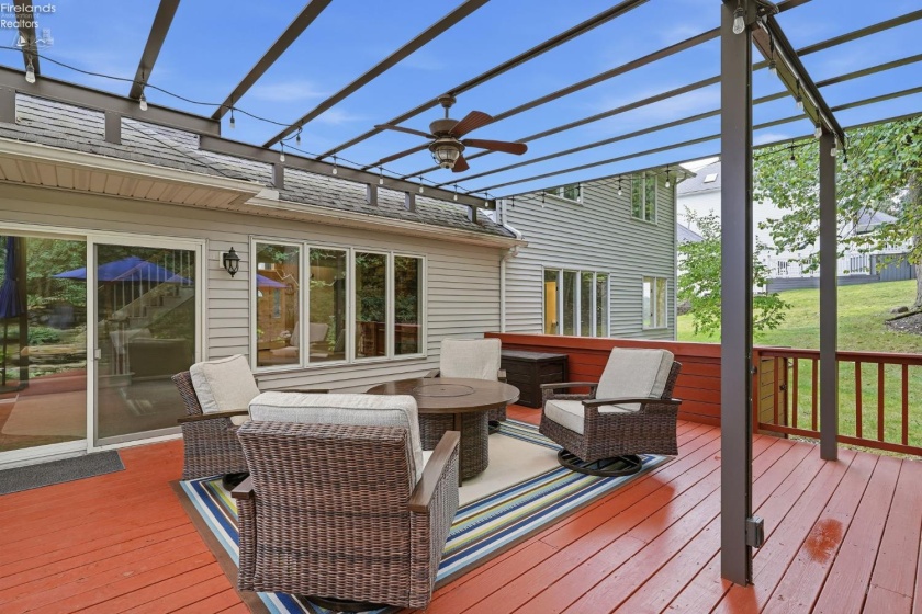 4165 Laurel Ridge Drive, Port Clinton, 43452, 4 Bedroom Bedrooms, ,3 BathroomBathrooms,Residential,For Sale,Laurel Ridge,20264037