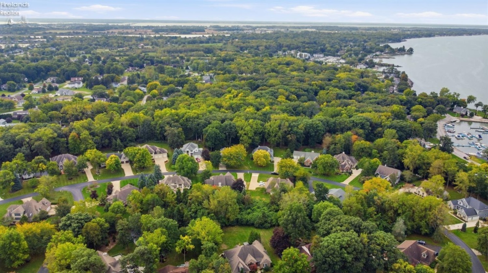 4165 Laurel Ridge Drive, Port Clinton, 43452, 4 Bedroom Bedrooms, ,3 BathroomBathrooms,Residential,For Sale,Laurel Ridge,20264037
