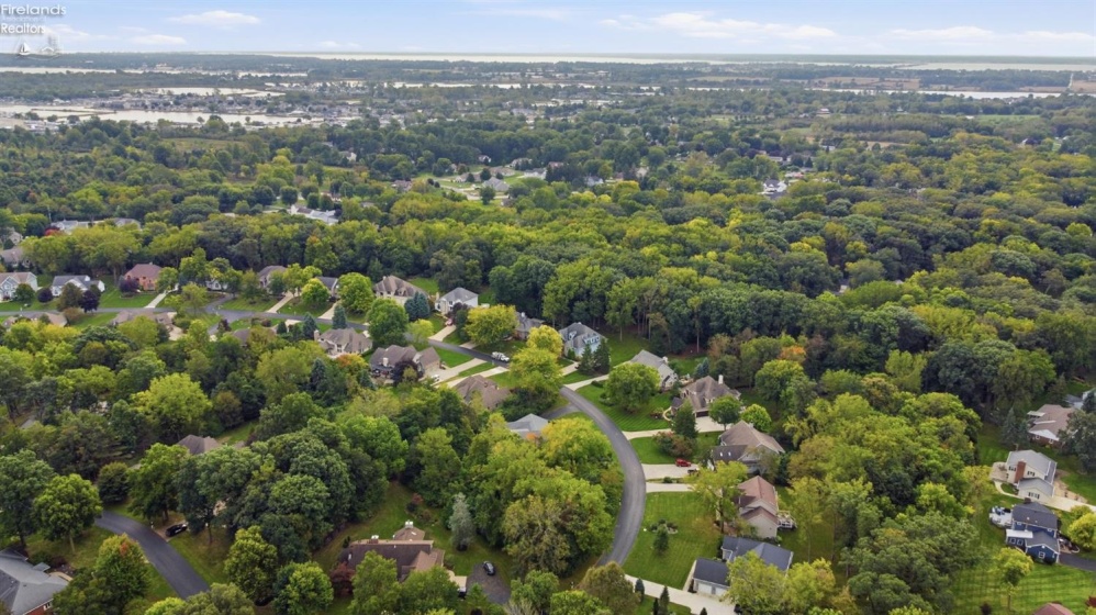 4165 Laurel Ridge Drive, Port Clinton, 43452, 4 Bedroom Bedrooms, ,3 BathroomBathrooms,Residential,For Sale,Laurel Ridge,20264037