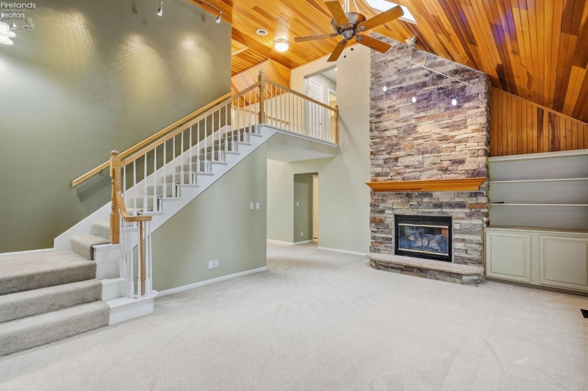4165 Laurel Ridge Drive, Port Clinton, 43452, 4 Bedroom Bedrooms, ,3 BathroomBathrooms,Residential,For Sale,Laurel Ridge,20264037