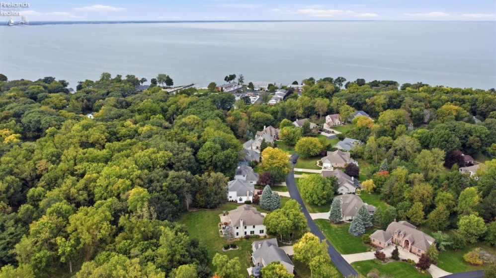 4165 Laurel Ridge Drive, Port Clinton, 43452, 4 Bedroom Bedrooms, ,3 BathroomBathrooms,Residential,For Sale,Laurel Ridge,20264037