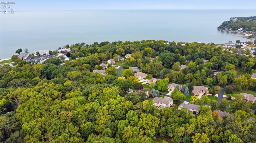 4165 Laurel Ridge Drive, Port Clinton, 43452, 4 Bedroom Bedrooms, ,3 BathroomBathrooms,Residential,For Sale,Laurel Ridge,20264037