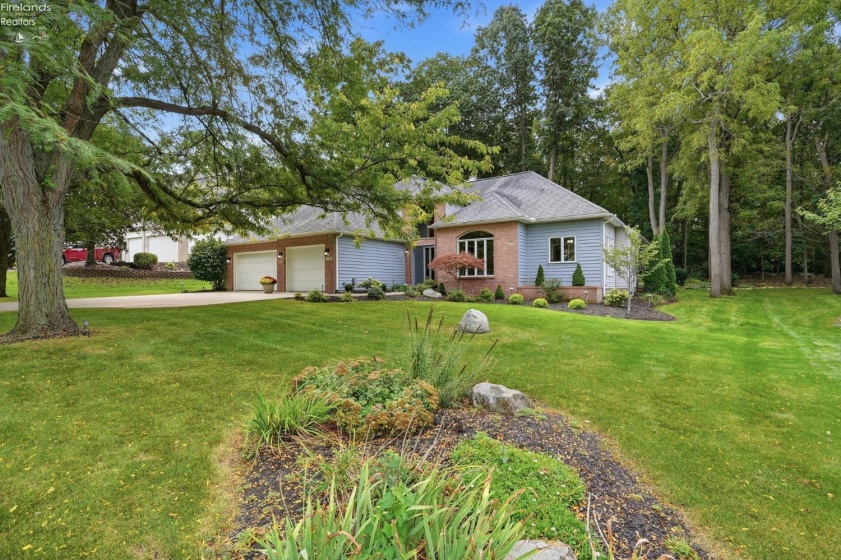 4165 Laurel Ridge Drive, Port Clinton, 43452, 4 Bedroom Bedrooms, ,3 BathroomBathrooms,Residential,For Sale,Laurel Ridge,20264037