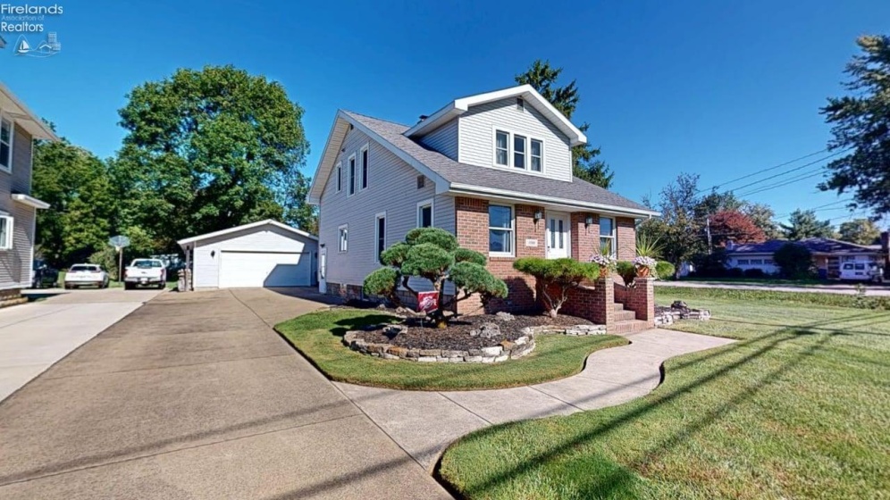 1700 Buckland Avenue, Fremont, 43420, 3 Bedroom Bedrooms, ,2 BathroomBathrooms,Residential,For Sale,Buckland,20263846