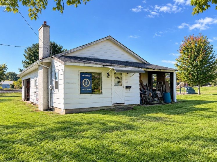 329 Randall Avenue, Bellevue, 44811, 3 Bedroom Bedrooms, ,2 BathroomBathrooms,Residential,For Sale,Randall,20263965