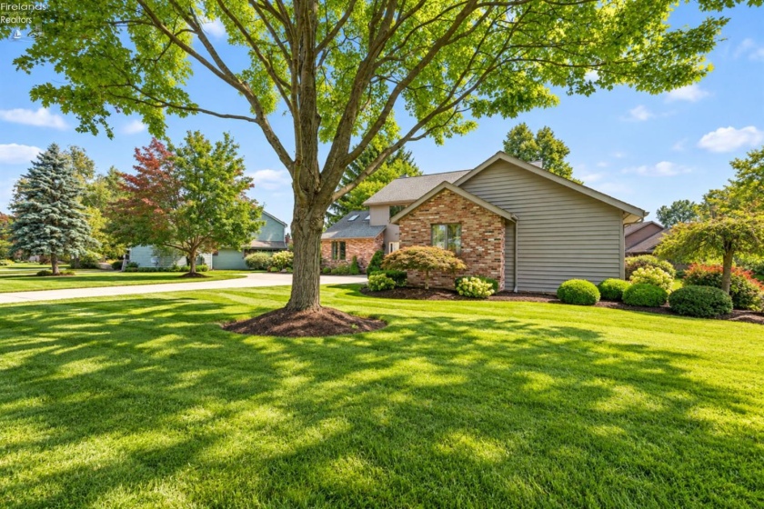3903 Deerpath Drive, Sandusky, 44870, 5 Bedroom Bedrooms, ,4 BathroomBathrooms,Residential,For Sale,Deerpath Drive,20263970