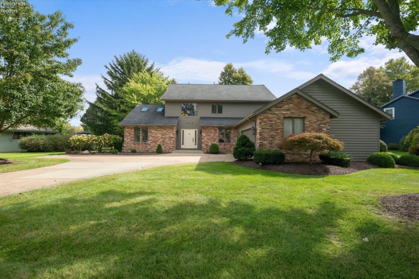 3903 Deerpath Drive, Sandusky, 44870, 5 Bedroom Bedrooms, ,4 BathroomBathrooms,Residential,For Sale,Deerpath Drive,20263970