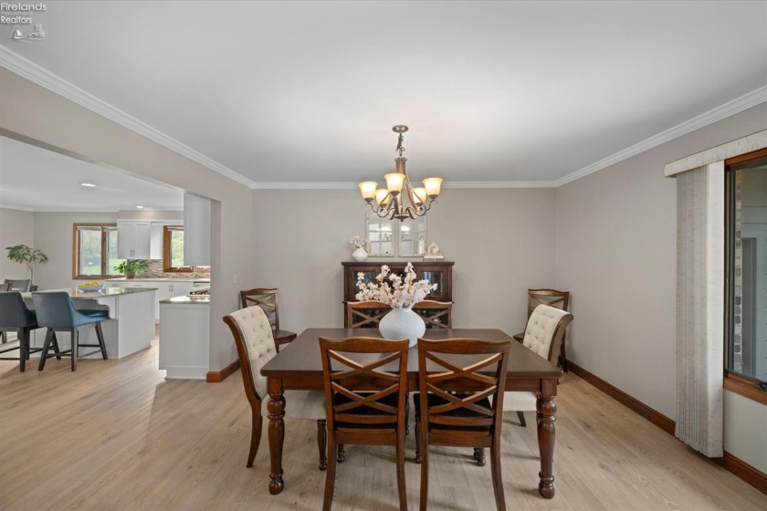 3903 Deerpath Drive, Sandusky, 44870, 5 Bedroom Bedrooms, ,4 BathroomBathrooms,Residential,For Sale,Deerpath Drive,20263970