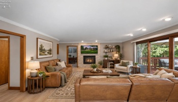 3903 Deerpath Drive, Sandusky, 44870, 5 Bedroom Bedrooms, ,4 BathroomBathrooms,Residential,For Sale,Deerpath Drive,20263970