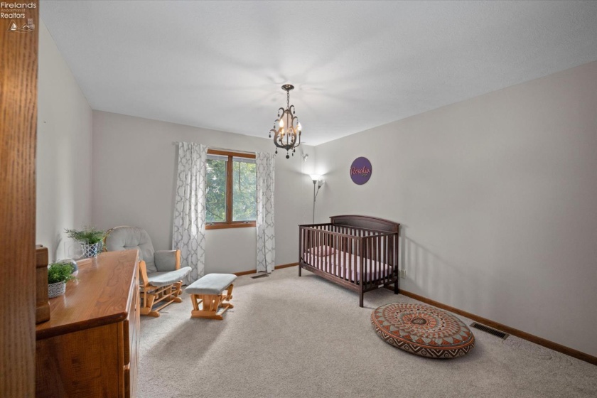 3903 Deerpath Drive, Sandusky, 44870, 5 Bedroom Bedrooms, ,4 BathroomBathrooms,Residential,For Sale,Deerpath Drive,20263970