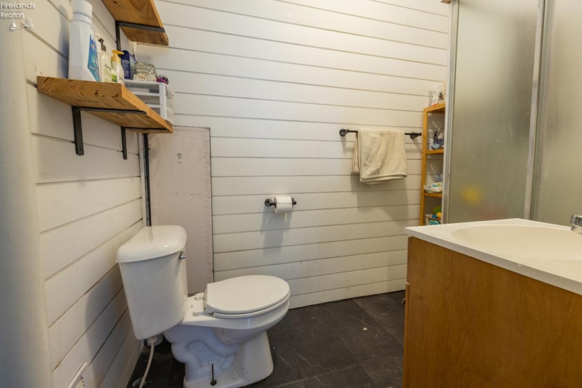 407 Northwest Street, Bellevue, 44811, ,Multiple Units,For Sale,Northwest,20263887