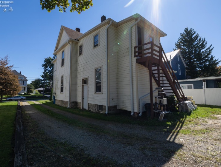 407 Northwest Street, Bellevue, 44811, ,Multiple Units,For Sale,Northwest,20263887