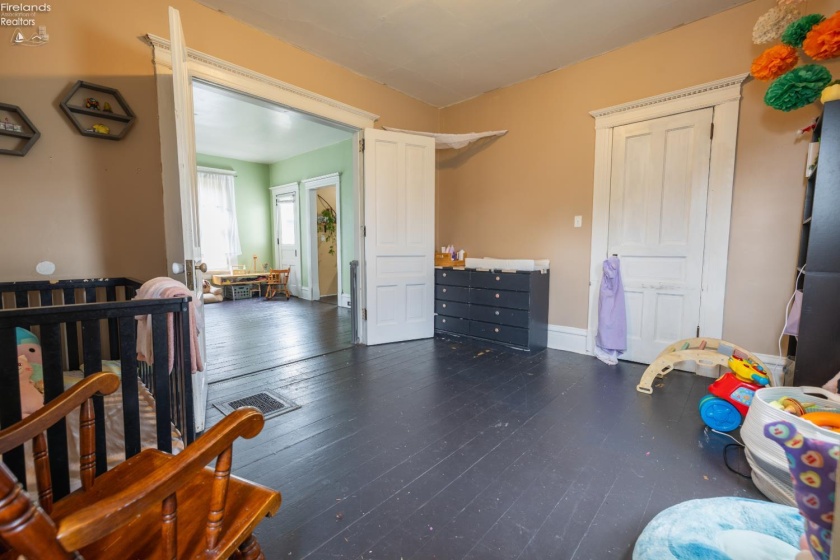 407 Northwest Street, Bellevue, 44811, ,Multiple Units,For Sale,Northwest,20263887