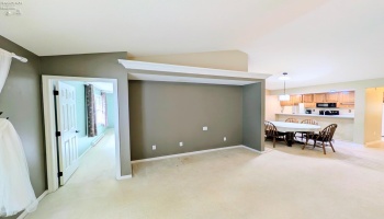 206 Lisa Ann Drive, Huron, 44839, 2 Bedroom Bedrooms, ,2 BathroomBathrooms,Residential,For Sale,Lisa Ann,20264067