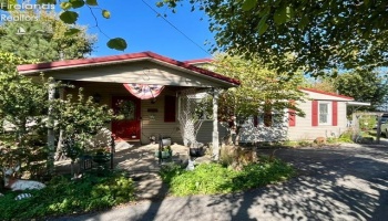 7810 Hayes Ave, Sandusky, 44870, 3 Bedroom Bedrooms, ,1 BathroomBathrooms,Residential,For Sale,Hayes Ave,20264066