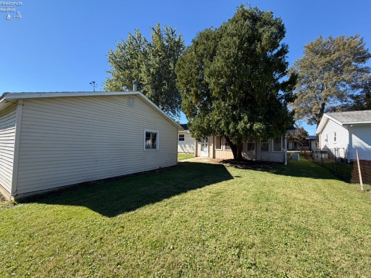 64 Henry Street, Tiffin, 44883, 3 Bedroom Bedrooms, ,1 BathroomBathrooms,Residential,For Sale,Henry,20264078