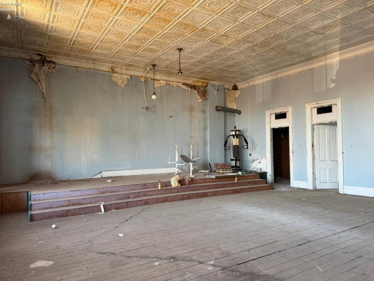 14 Main St, Plymouth, 44865, ,Commercial,For Sale,Main St,20264090