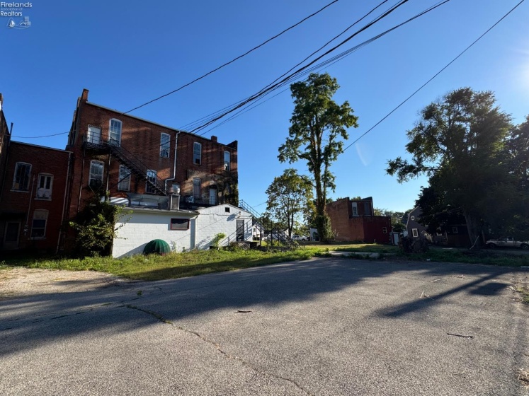 14 Main St, Plymouth, 44865, ,Commercial,For Sale,Main St,20264090
