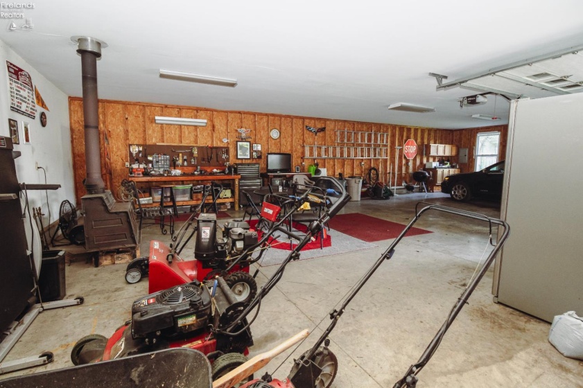 319 Lawrence Street, Sandusky, 44870, 4 Bedroom Bedrooms, ,2 BathroomBathrooms,Residential,For Sale,Lawrence,20263659