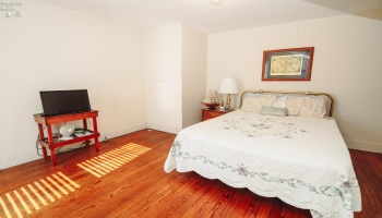 319 Lawrence Street, Sandusky, 44870, 4 Bedroom Bedrooms, ,2 BathroomBathrooms,Residential,For Sale,Lawrence,20263659