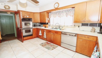 319 Lawrence Street, Sandusky, 44870, 4 Bedroom Bedrooms, ,2 BathroomBathrooms,Residential,For Sale,Lawrence,20263659