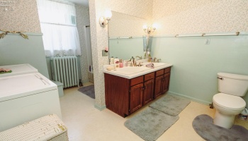 319 Lawrence Street, Sandusky, 44870, 4 Bedroom Bedrooms, ,2 BathroomBathrooms,Residential,For Sale,Lawrence,20263659