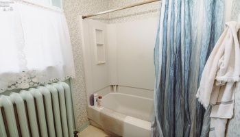319 Lawrence Street, Sandusky, 44870, 4 Bedroom Bedrooms, ,2 BathroomBathrooms,Residential,For Sale,Lawrence,20263659