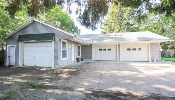319 Lawrence Street, Sandusky, 44870, 4 Bedroom Bedrooms, ,2 BathroomBathrooms,Residential,For Sale,Lawrence,20263659