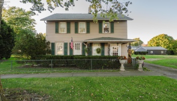 211 Fremont Avenue, Sandusky, 44870, 3 Bedroom Bedrooms, ,2 BathroomBathrooms,Residential,For Sale,Fremont,20264077 211 Fremont Avenue, Sandusky, 44870, 3 Bedroom Bedrooms, ,2 BathroomBathrooms,Residential,For Sale,Fremont,20264077