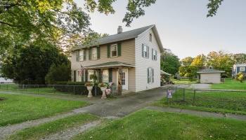 211 Fremont Avenue, Sandusky, 44870, 3 Bedroom Bedrooms, ,2 BathroomBathrooms,Residential,For Sale,Fremont,20264077 211 Fremont Avenue, Sandusky, 44870, 3 Bedroom Bedrooms, ,2 BathroomBathrooms,Residential,For Sale,Fremont,20264077