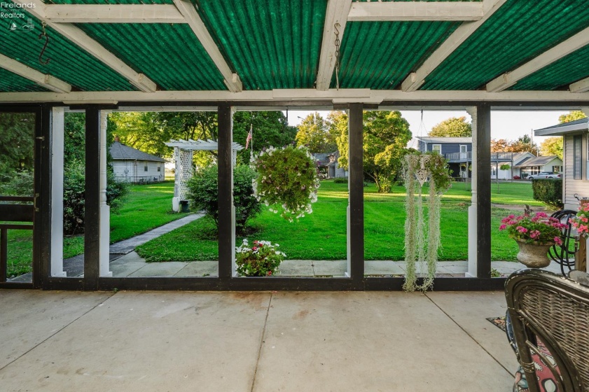 211 Fremont Avenue, Sandusky, 44870, 3 Bedroom Bedrooms, ,2 BathroomBathrooms,Residential,For Sale,Fremont,20264077