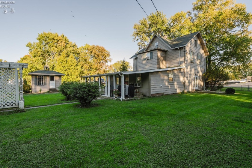 211 Fremont Avenue, Sandusky, 44870, 3 Bedroom Bedrooms, ,2 BathroomBathrooms,Residential,For Sale,Fremont,20264077